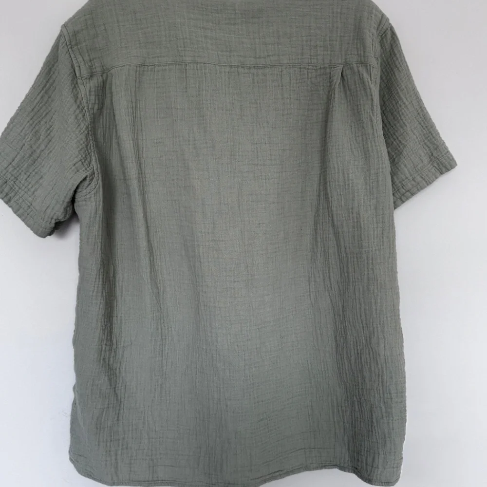 Men's Lands End Gauze Camp shirt - Picture 2 of 4